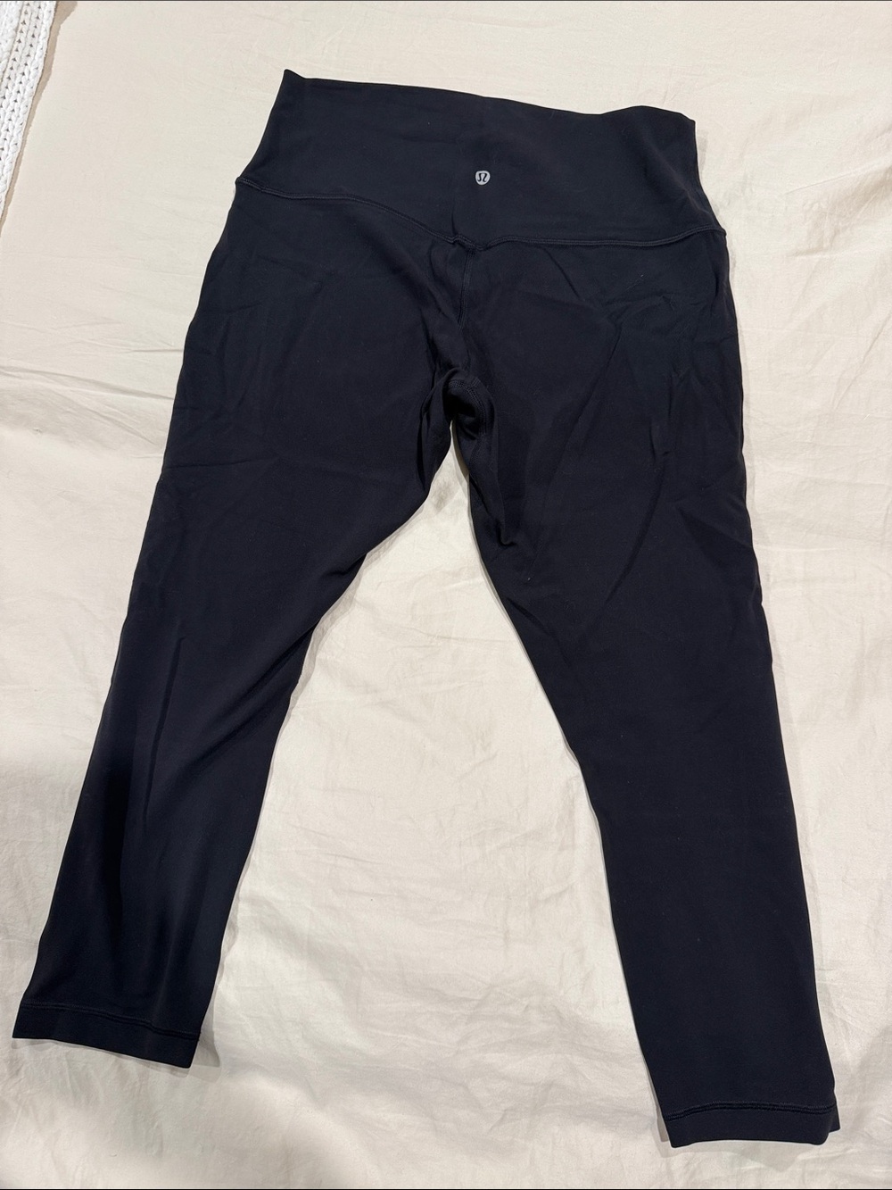 Lululemon cropped Align Black Athletic Leggings - Size 10 - Picture 3 of 4